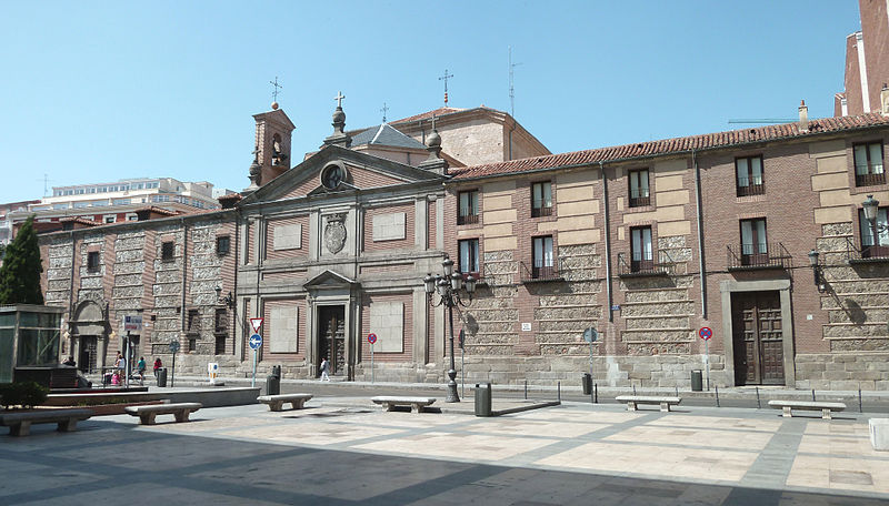 800px-Monasterio_de_las_Descalzas_Reales_(Madrid)_08
