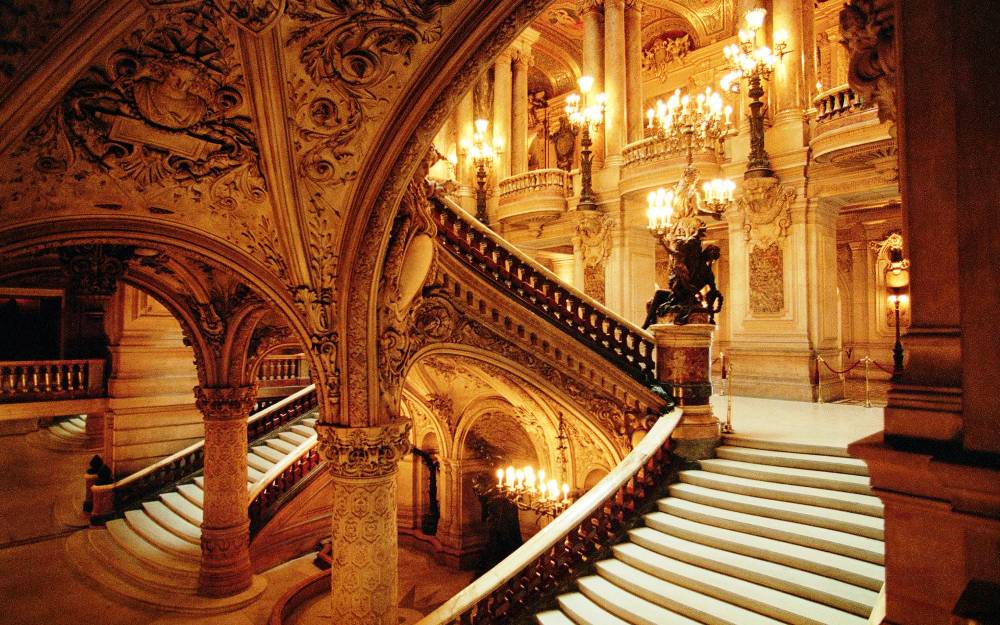 19-lugares-de-paris-que-visitar-historia-y-monumentos-opera-garnier-interior