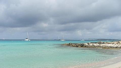 las-300-mejores-playas-de-espana-y-portugal-10-mejores-playa-de-ses-illetes-formentera