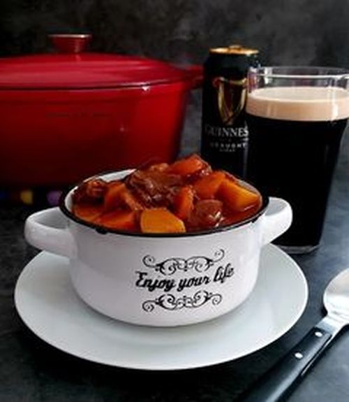 Estofado de salchichas irlandés